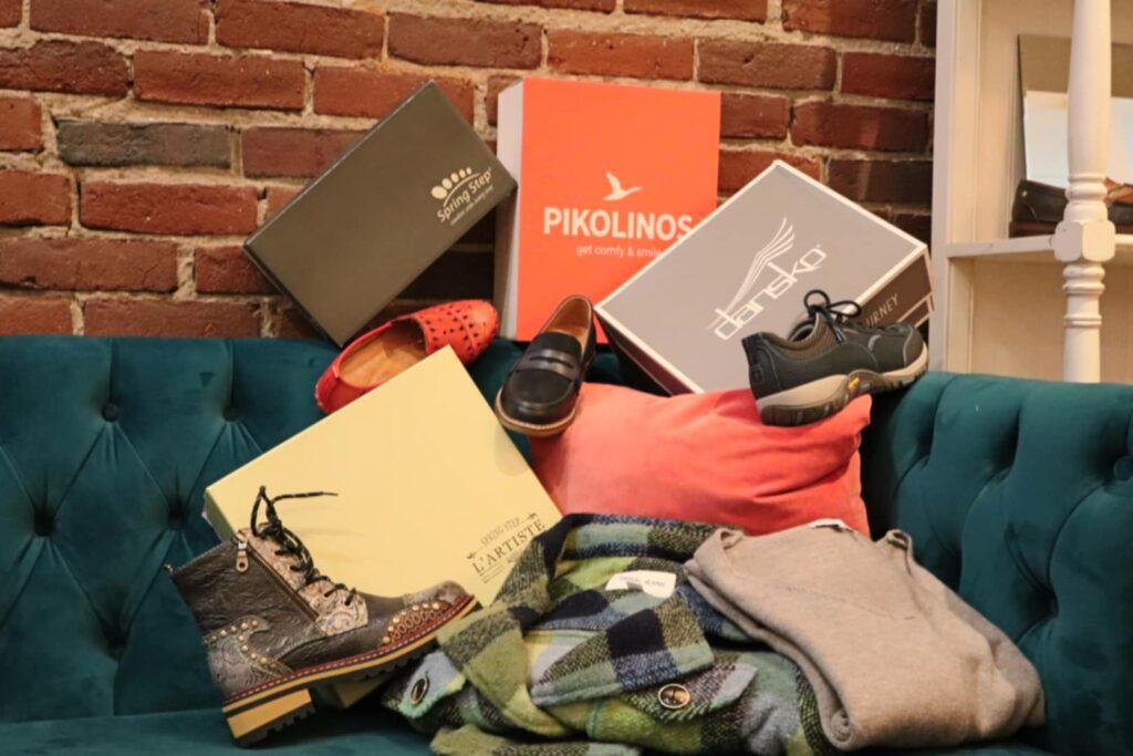 Brands that we carry in Grants Pass, Oregon | Rogue Sole & Style